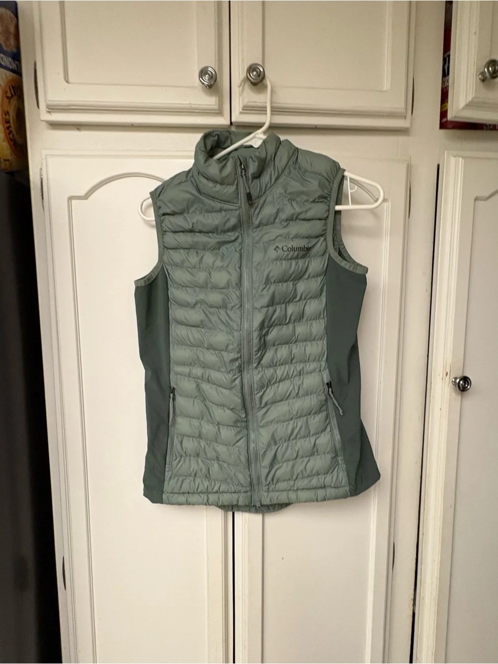 Columbia Women's Sage Green Quilted Packable Vest